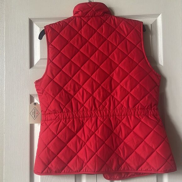 St. John’s Bay Red Quilted Vest! - Picture 5 of 8